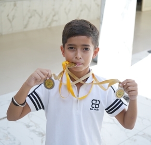 Champion Img