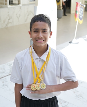 Champion Img